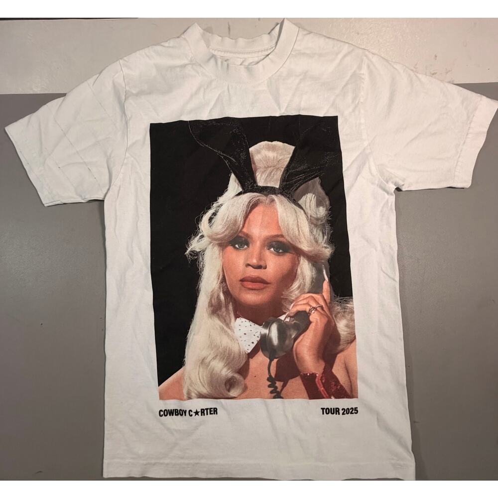 Beyoncé Official Cowboy Carter Las Vegas 2025 tour t-shirt Size: S
